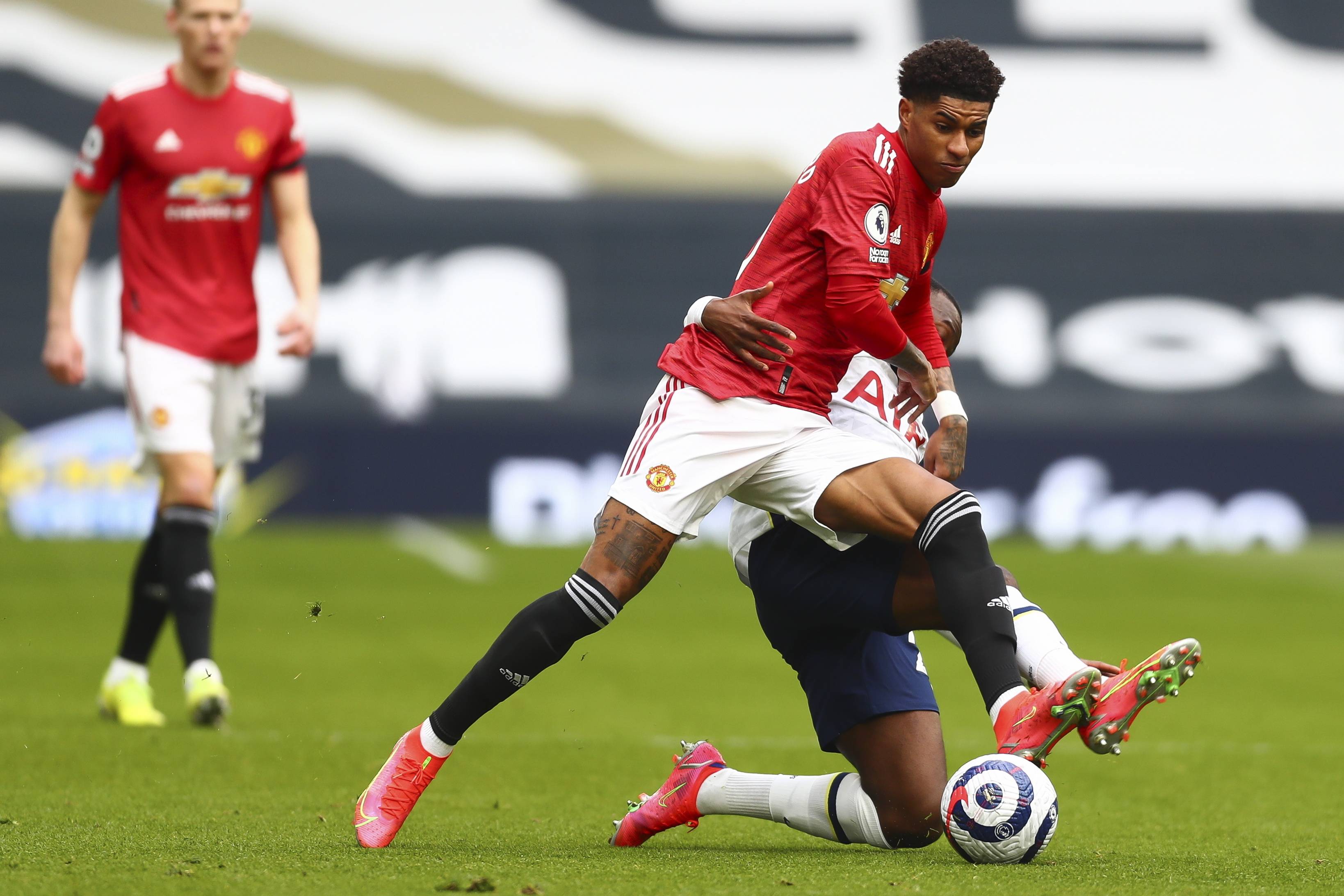 遍存在的 遍存在的