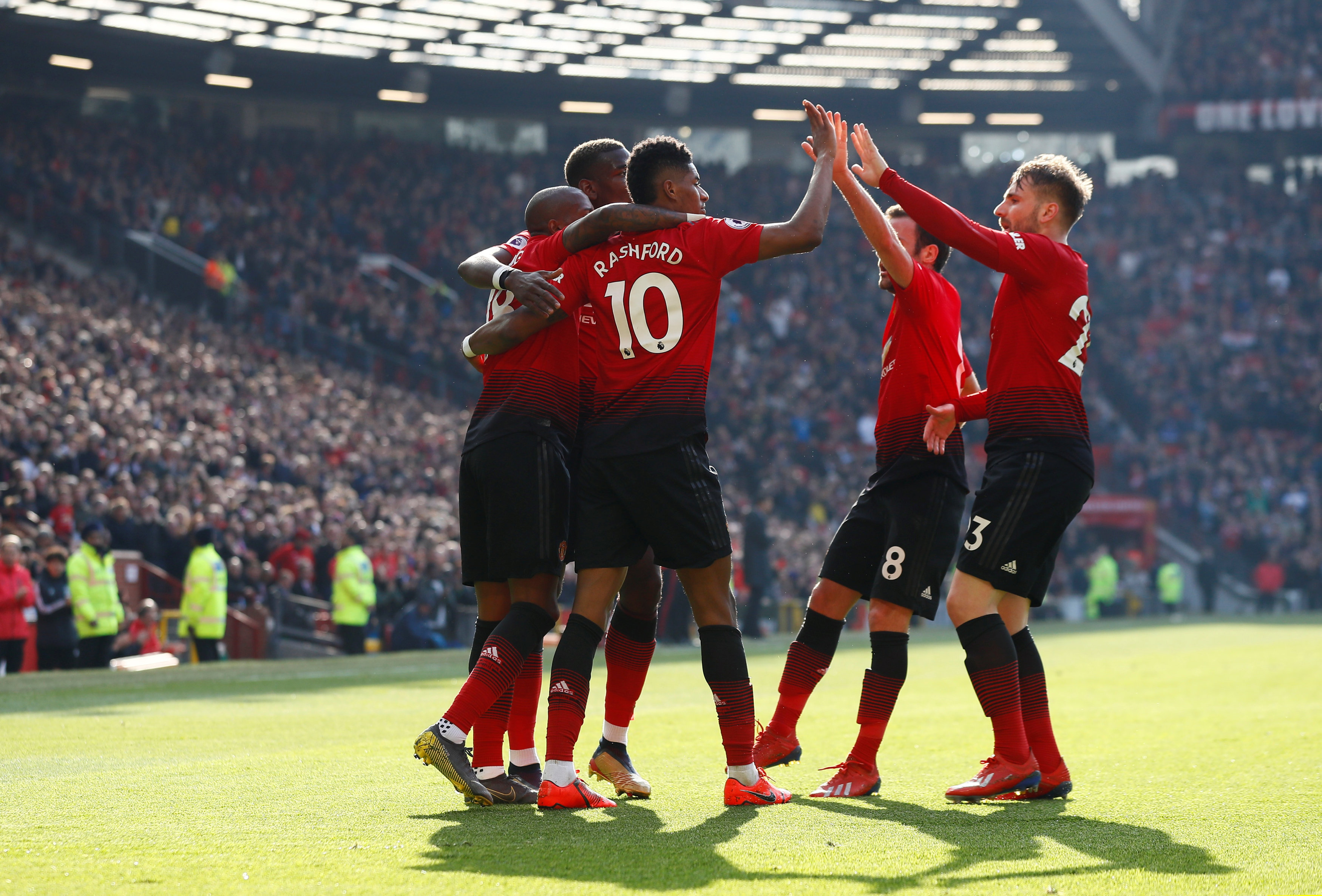 庞大的球迷 庞大的球迷